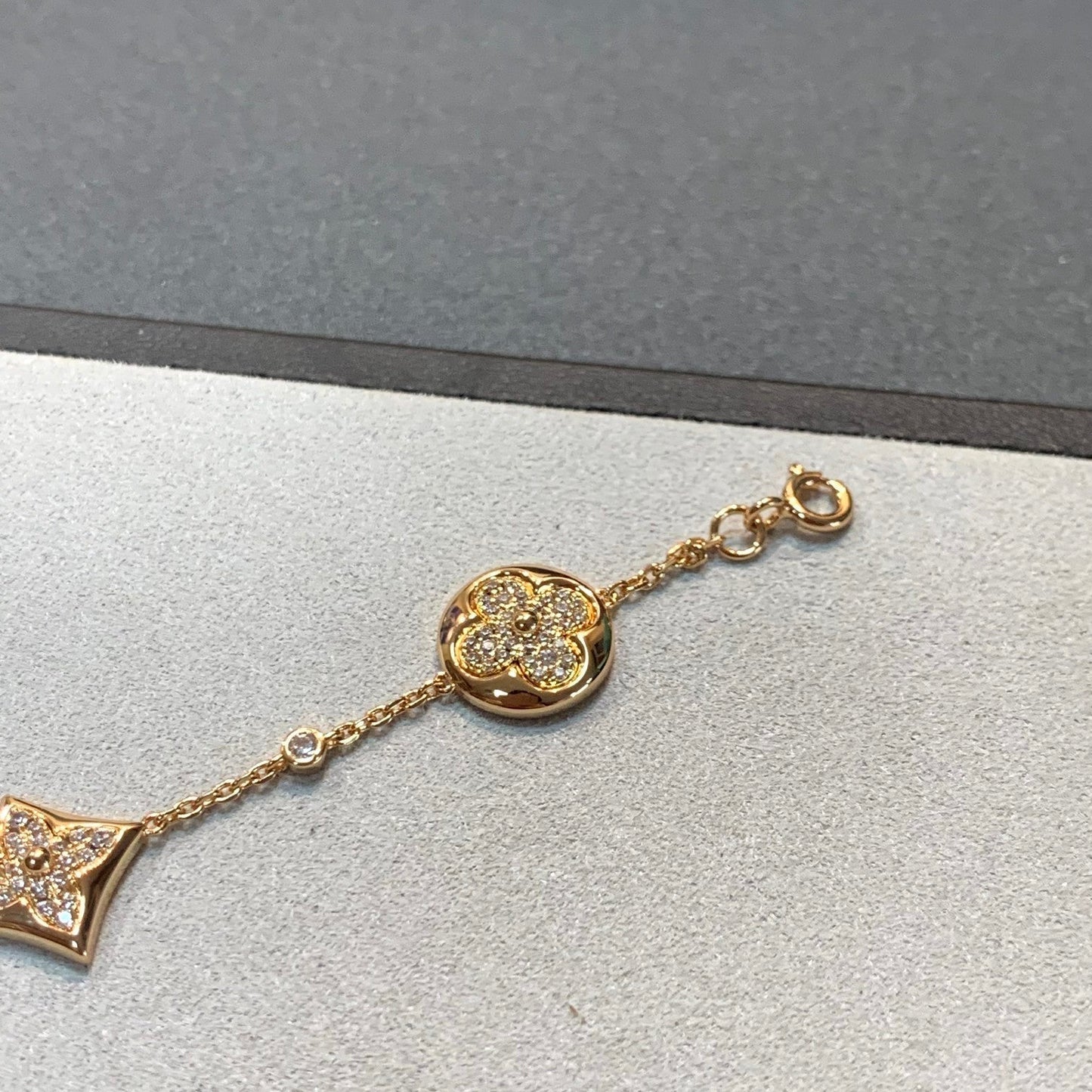 ¡®Moco¡¯STAR AND SUN 4 MOTIFS GOLD DIAMONDS BRACELET