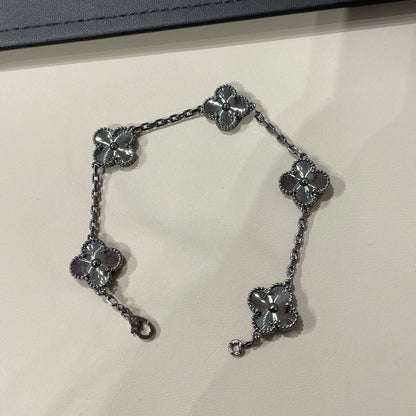 [Moco jewelrys]CLOVER 5 MOTIF BLACK BRACELET