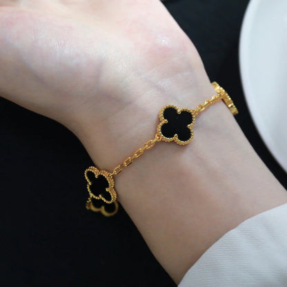 [Moco jewelrys] CLOVER 5 MOTIF ONYXS BRACELET COLLECTION