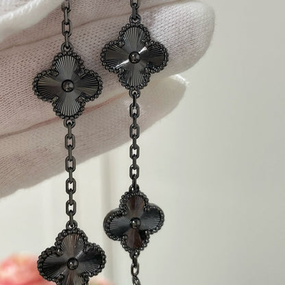 [Moco jewelrys]CLOVER 5 MOTIF BLACK BRACELET