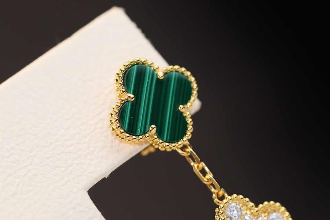 [moco jewelrys]CLOVER EARRINGS GOLD MALACHITE DIAMOND 3 MOTIF
