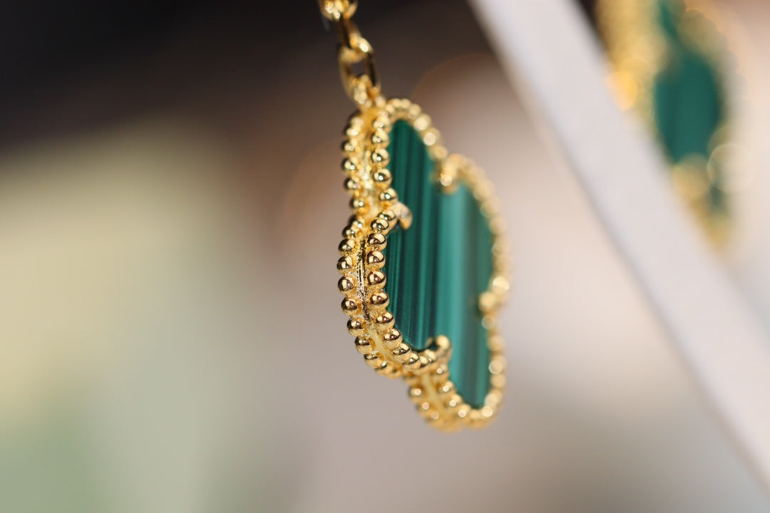 [moco jewelrys]CLOVER EARRINGS GOLD MALACHITE DIAMOND 3 MOTIF