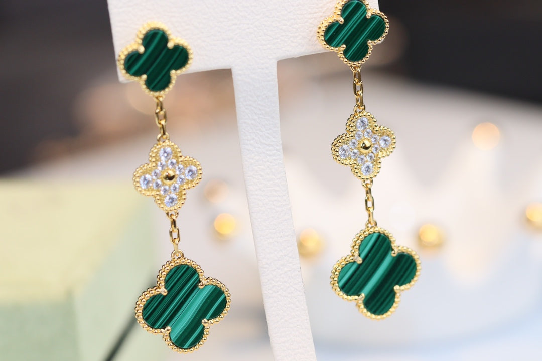 [moco jewelrys]CLOVER EARRINGS GOLD MALACHITE DIAMOND 3 MOTIF