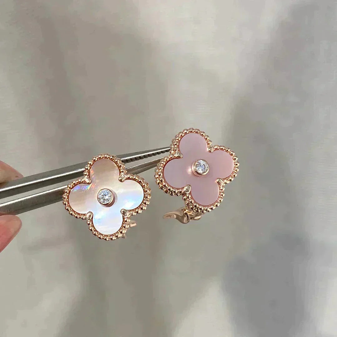[moco jewelrys]CLOVER MEDIUM 1 MOTIFS  PINK MOP DIAMOND EARRINGS