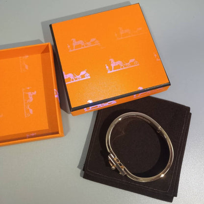 [moco jewelrys]H YELLOW BRACELET