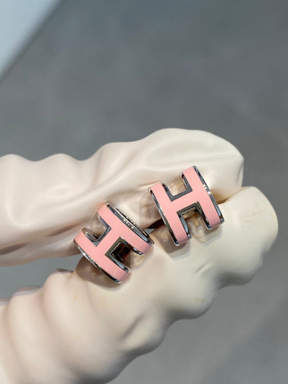 [moco jewelrys]MINI POP H SILVER EARRINGS PINK