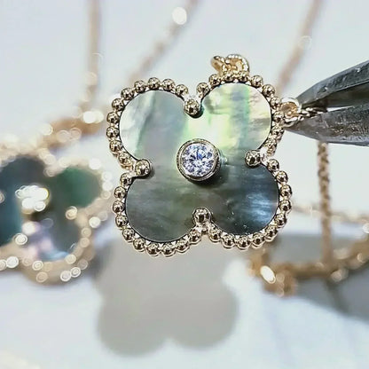 [moco jewelrys]CLOVER 15MM DIAMOND AND MOTHER-OF-GREY NECKLACE