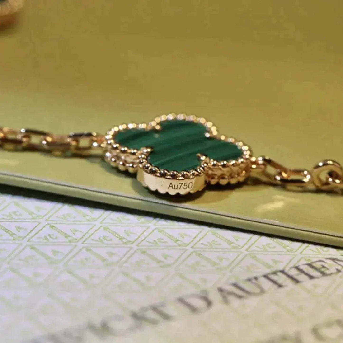 [Moco jewelrys] CLOVER 5 MOTIF MALACHITE BRACELET COLLECTION
