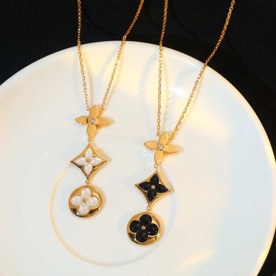 [moco jewelrys]STAR AND SUN ONYX PINK GOLD NECKLACE