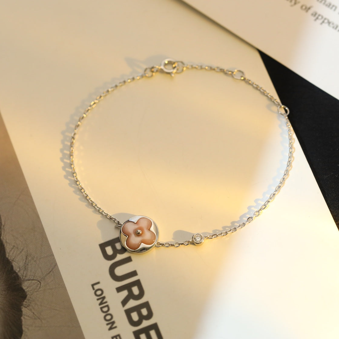 [moco jewelrys]SUN MOTIF PINK MOP SILVER BRACELET