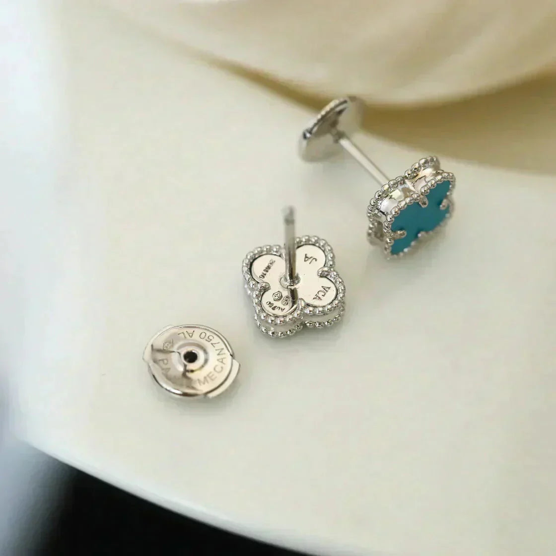 [moco jewelrys]CLOVER MINI 9.5MM ONYX STUD EARRINGS SILVER