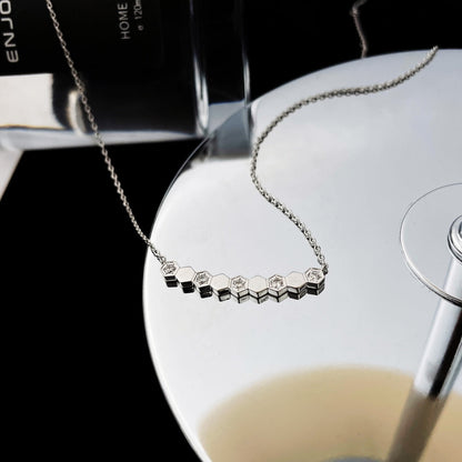 [moco jewelrys]BEE MY LOVE DIAMOND NECKLACE