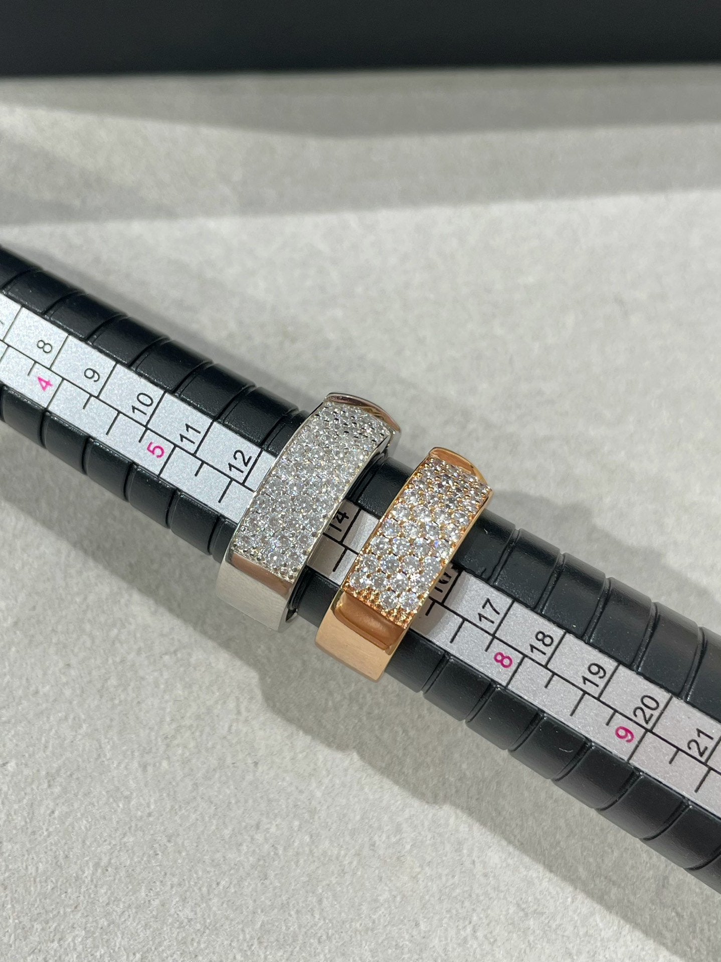[moco jewelrys]LIENS EVIDENCE  DIAMOND PAVED RING