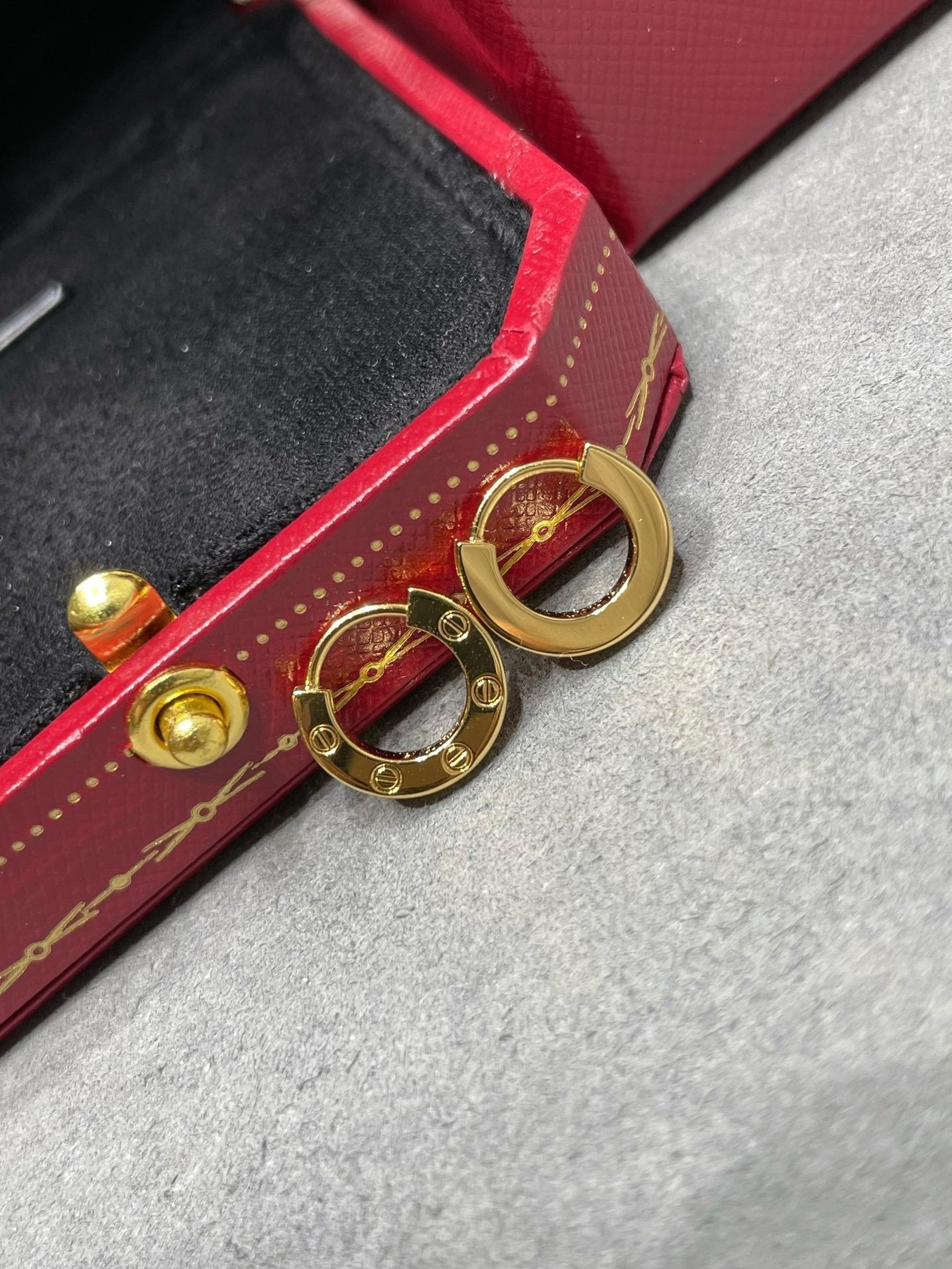 [moco jewelrys]LOVE MINI EARRINGS