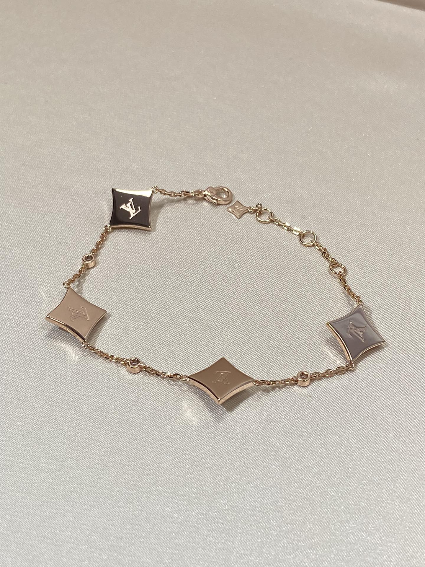 [moco jewelrys]STAR 4 MOTIF MOP DIAMOND PINK GOLD BRACELET