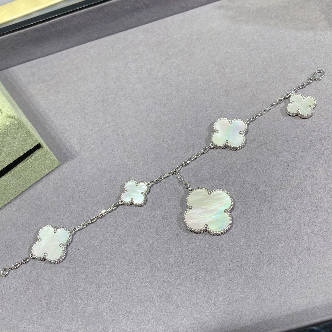 [moco jewelrys]CLOVER 5 MOTIF WHITE MOP SILVER BRACELET