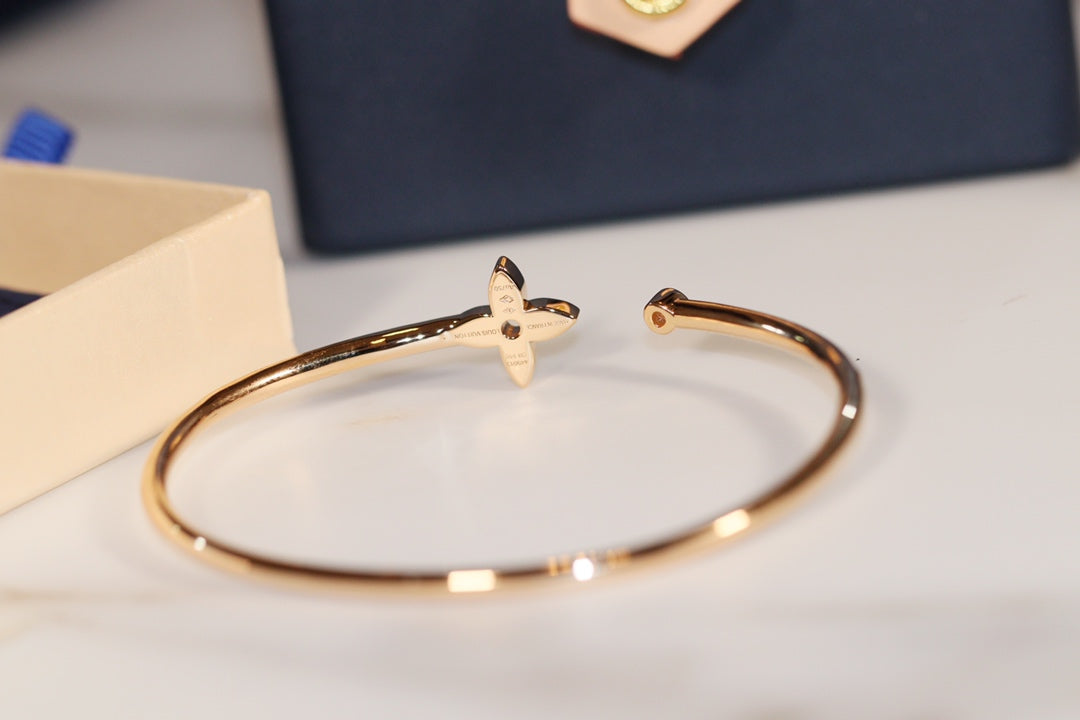 [moco jewelrys]IDYLLE GOLD OPEN BRACELET DIAMOND PAVED