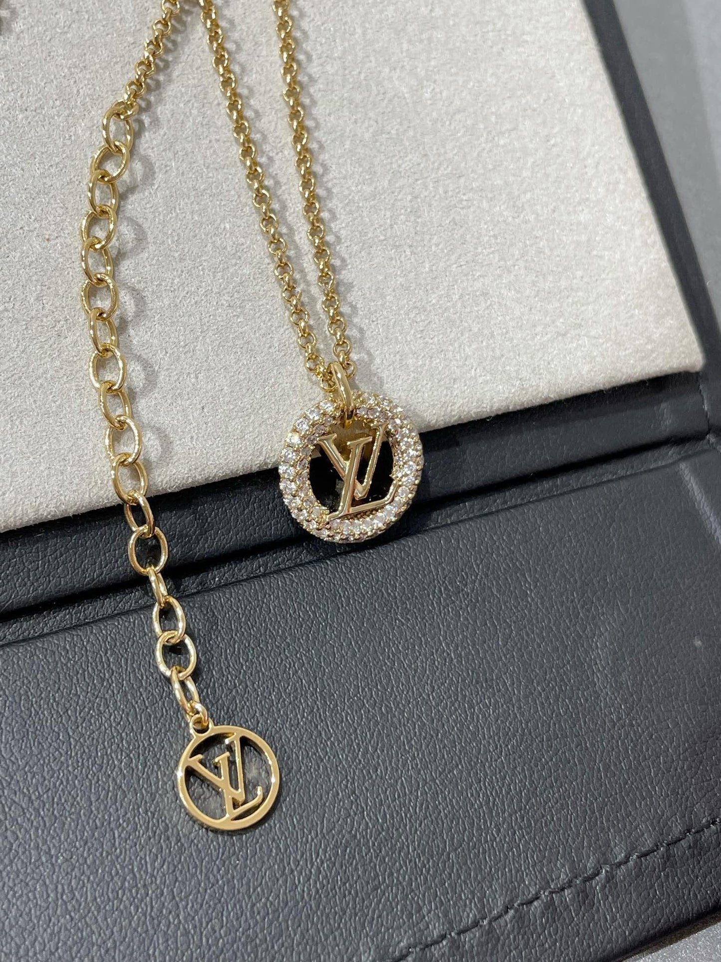 [moco jewelrys]BY NIGHT DIAMOND PAVED NECKLACE