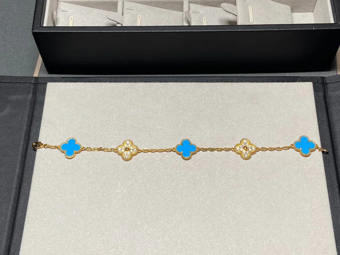 [Moco jewelrys] CLOVER 5 MOTIF BLUE AGATE BRACELET COLLECTION