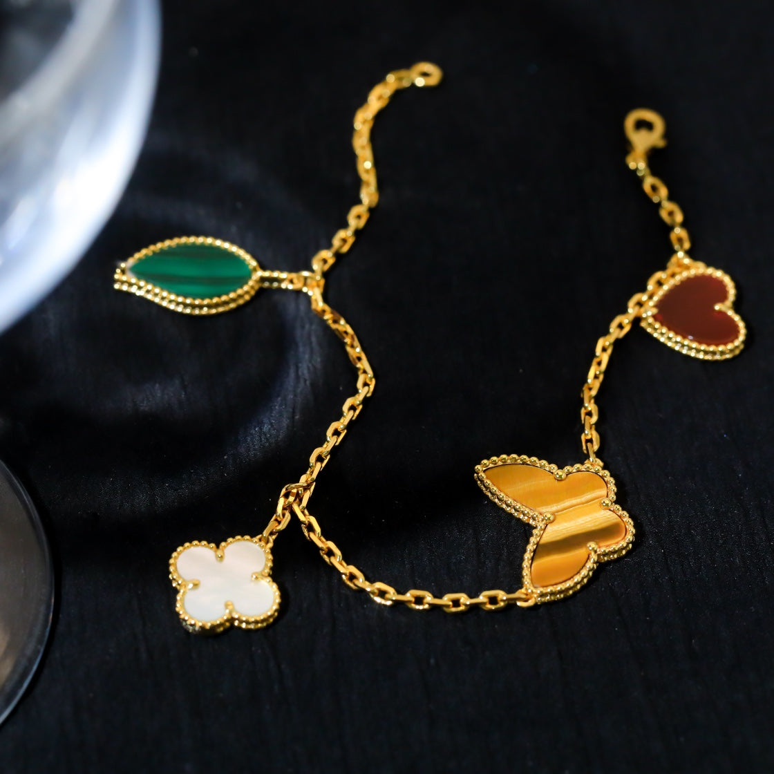 [moco jewelrys]LUCKY SPRING 5 MOTIF GOLD BRACELET