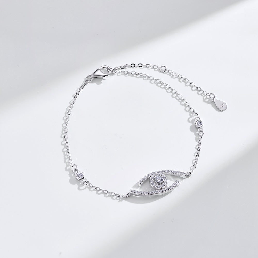 [moco jewelrys]Lucky Eye Pave-Set Diamond Bracelet