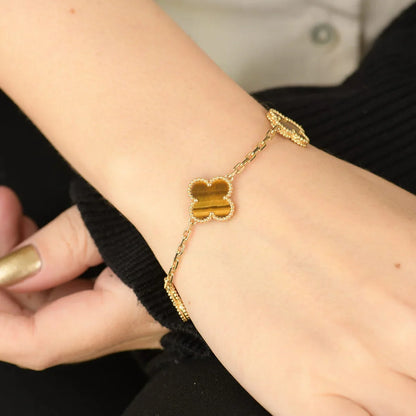 [Moco jewelrys] CLOVER 5 MOTIFS TIGER EYE BRACELET COLLECTION