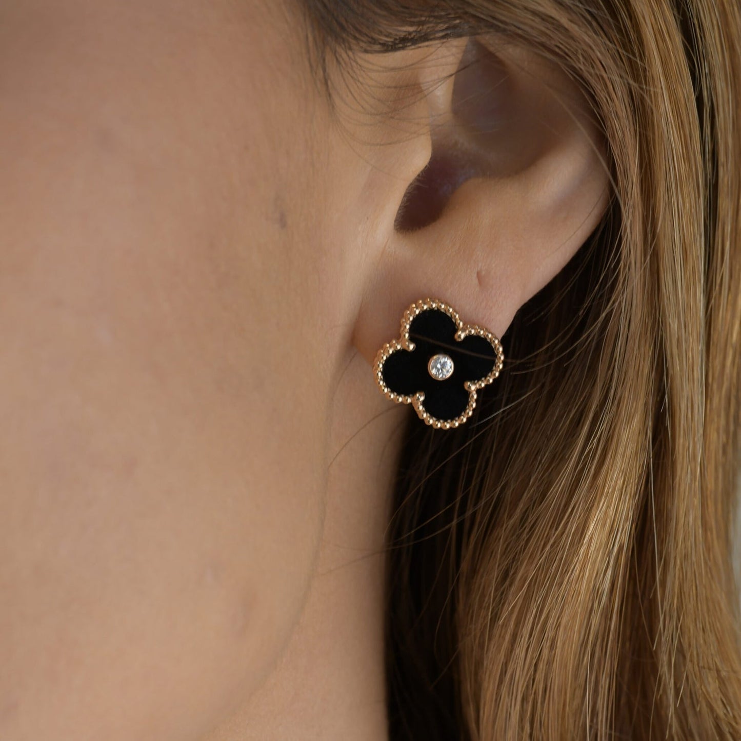[moco jewelrys]CLOVER MEDIUM 1 MOTIFS ONYX DIAMOND EARRINGS