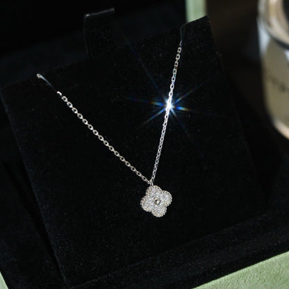[moco jewelrys]CLOVER MINI 9.5MM PENDANT DIAMOND NECKLACE