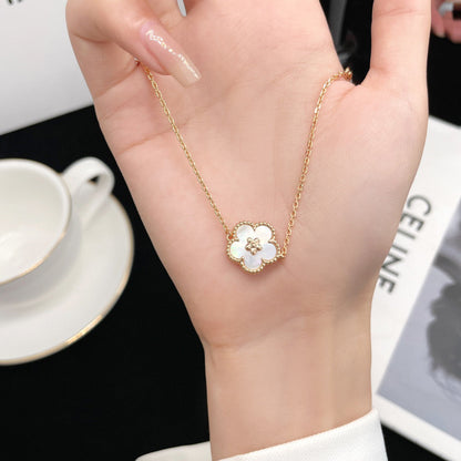 [moco jewelrys]LUCKY  WHITE MOP  PLUM BLOSSOM NECKLACE