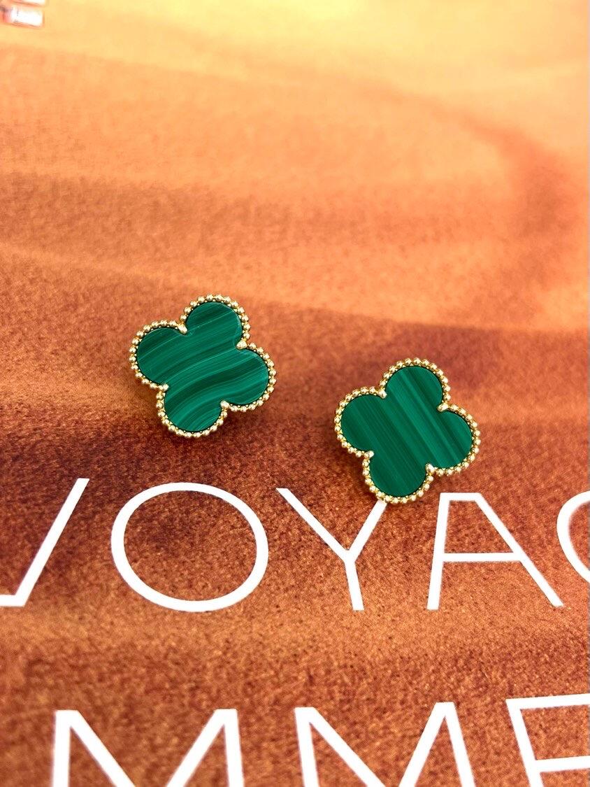 [Moco ] CLOVER LARGE (20mm) 1 MOTIFS GREENER MOP STUD EARRINGS