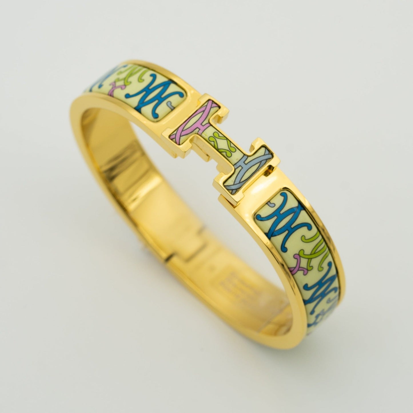 [moco jewelrys]H BRACELET BEIGE MULTICOLOR