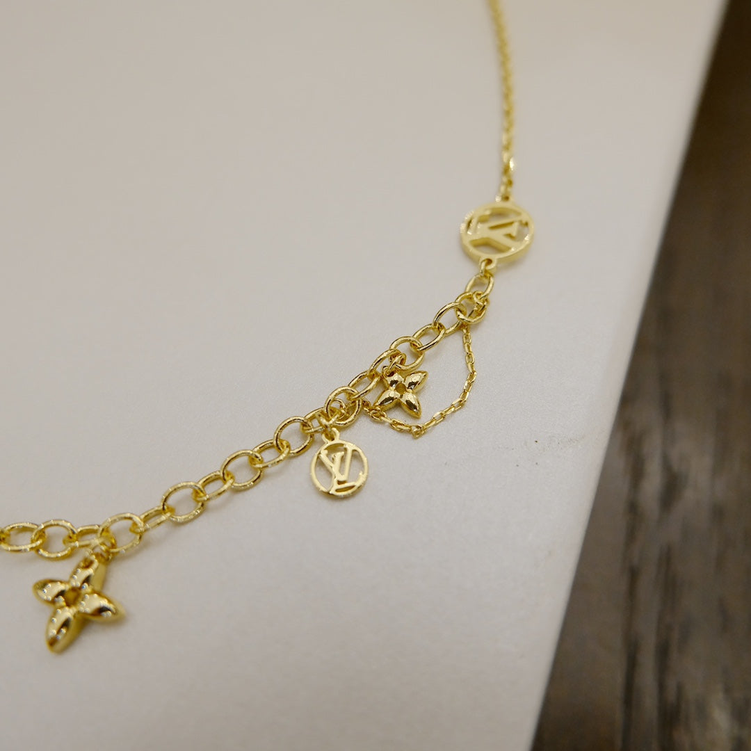 [moco jewelrys]BLOOMING SUPPLE NECKLACE BRASS