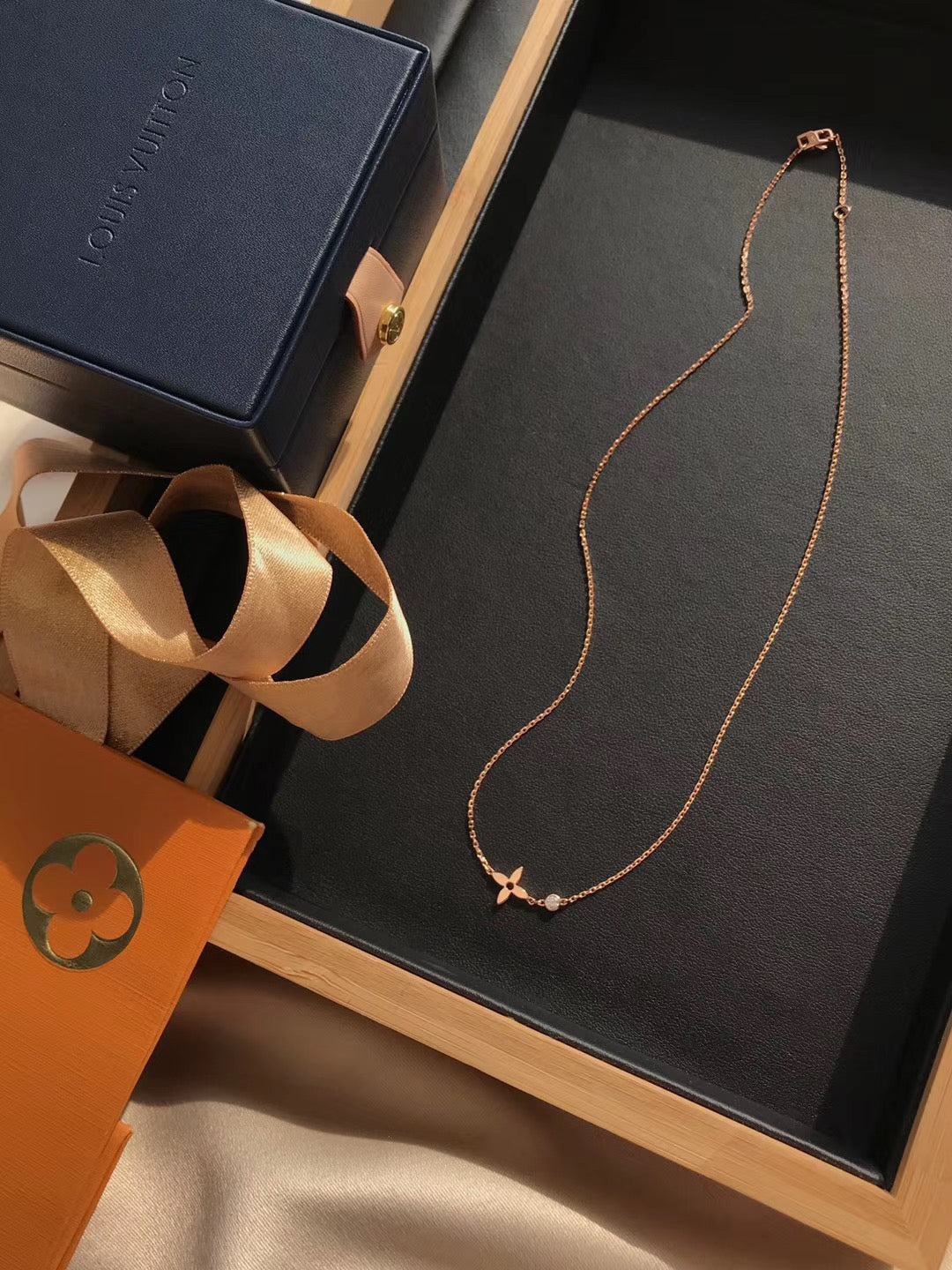 [moco jewelrys]BLOSSOM PENDANT PINK GOLD AND DIAMOND
