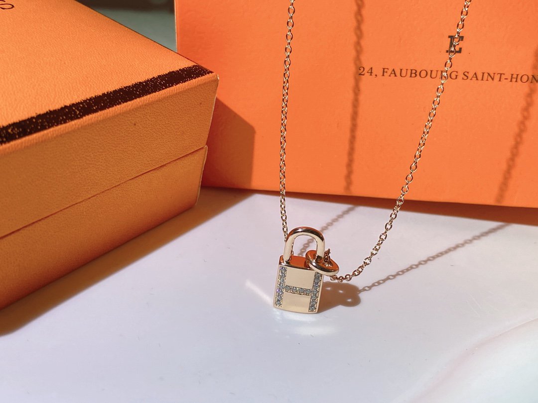 [moco jewelrys]HM ADVANCED NICHE LOCK HEAD NECKLACE DIAMONDS