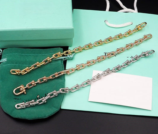 [moco jewelrys] HORSESHOE BUCKLE BRACELET