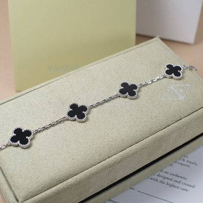 [Moco jewelrys] CLOVER 5 MOTIF ONYXS BRACELET COLLECTION
