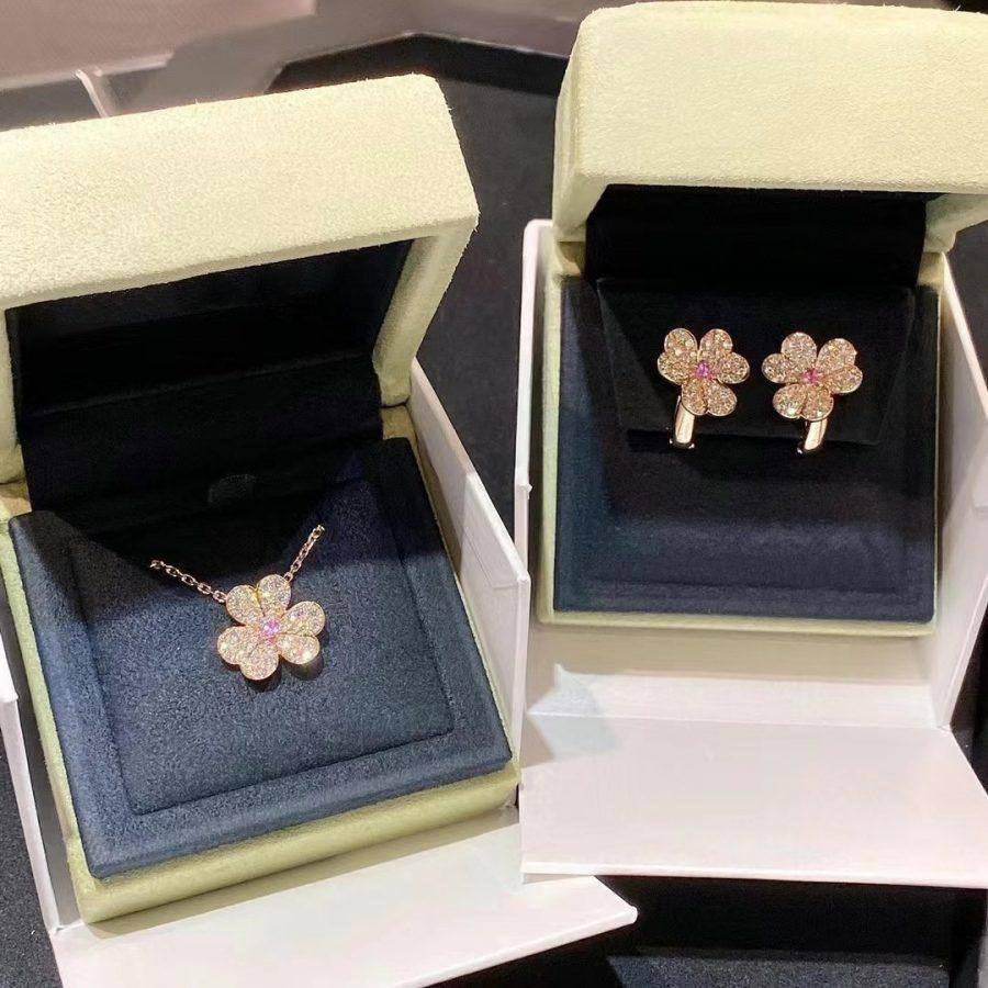 [moco jewelrys]FRIVOLE PINK GOLD FLOWER DIAMOND EARRINGS