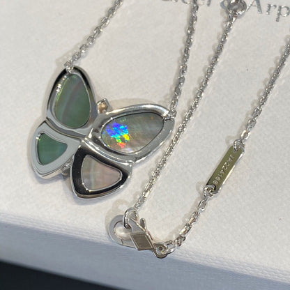 [moco jewelrys]LARGE BUTTERFLY SILVER PENDANT DIAMOND NECKLACE
