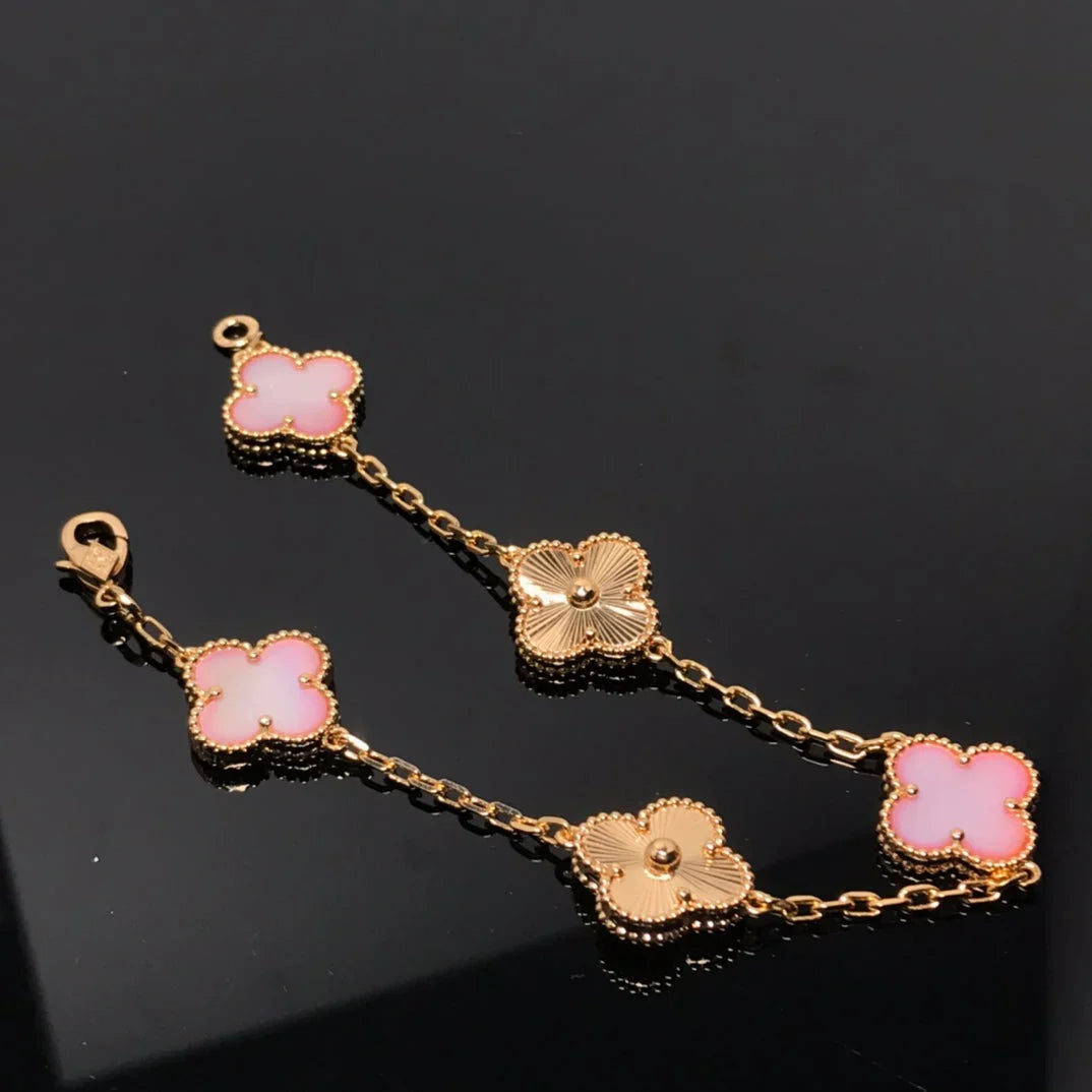 [Moco jewelrys] CLOVER 5 MOTIFS  PINK MOP BRACELET COLLECTION
