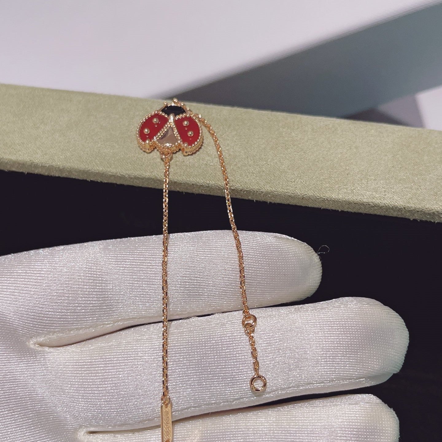 [moco jewelrys]LUCKY SPRING 1 MOTIF PINK GOLD BRACELET